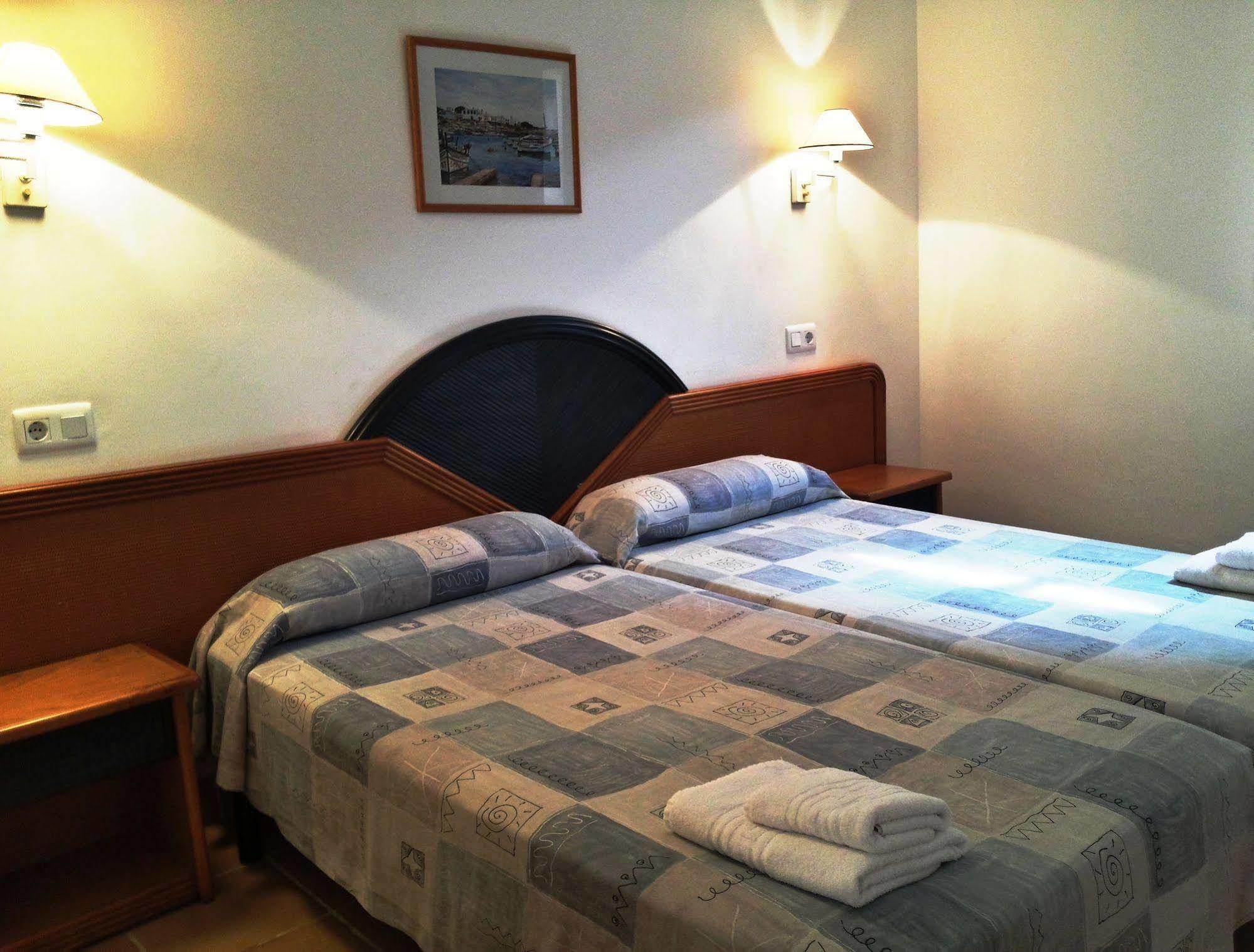 Apartamentos Primasud Punta Prima (Menorca) Exterior foto